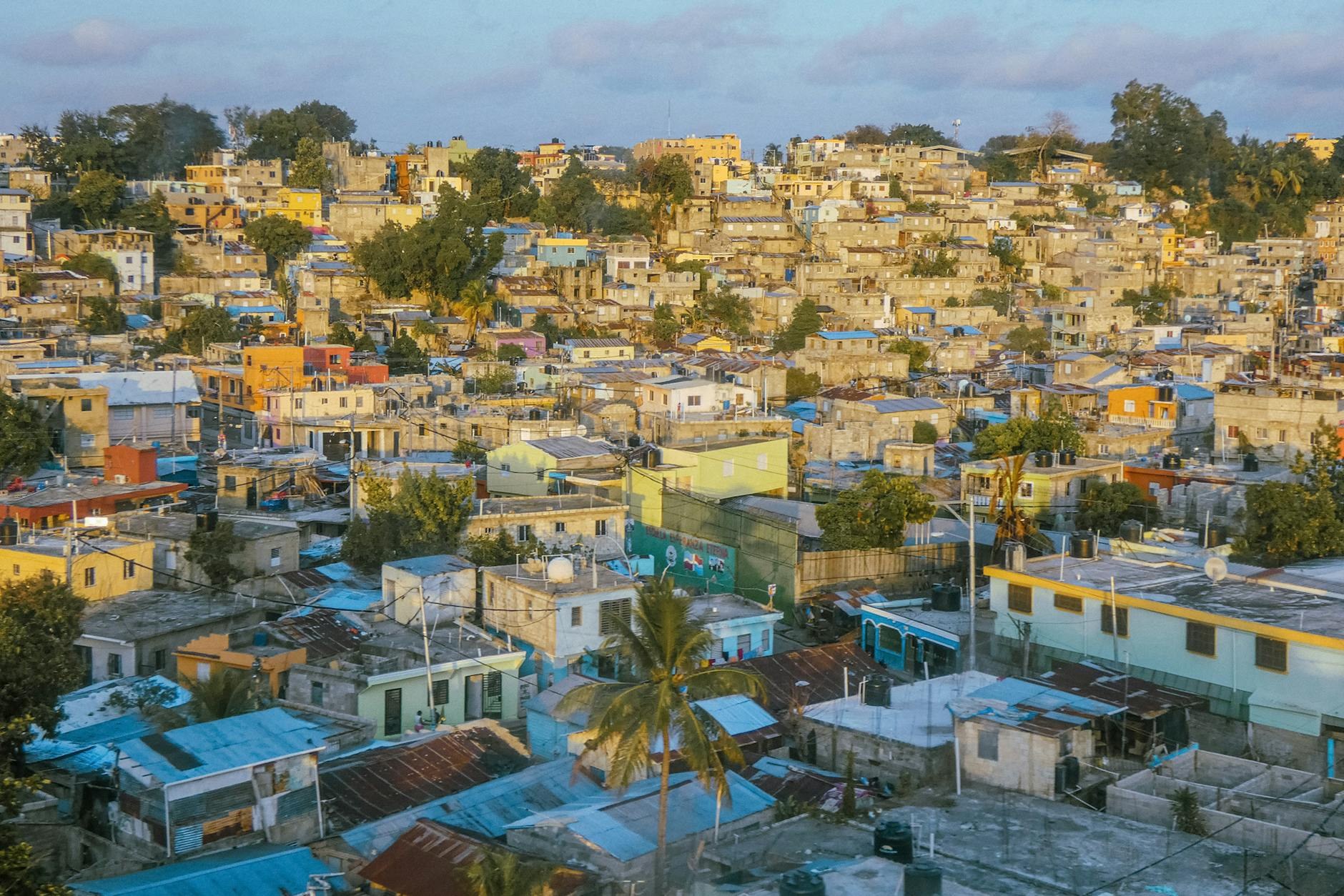 Economía dominicana Tasas de Interés Ahogan Negocios y  - El Farol al Día