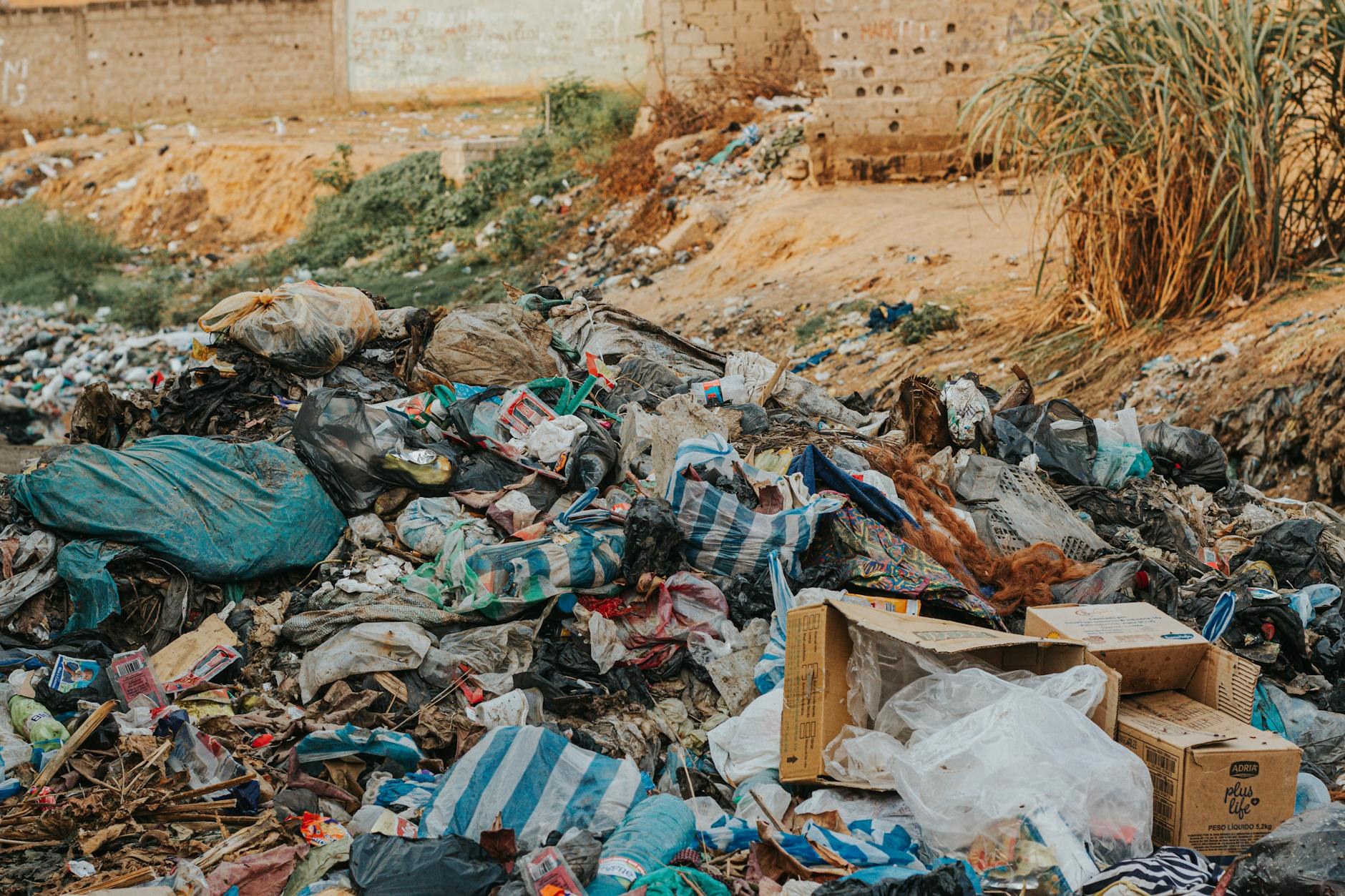 Noticias Basura Ahoga SDE: Los Mina en Emergencia Santo Domingo Este - El Farol al Día