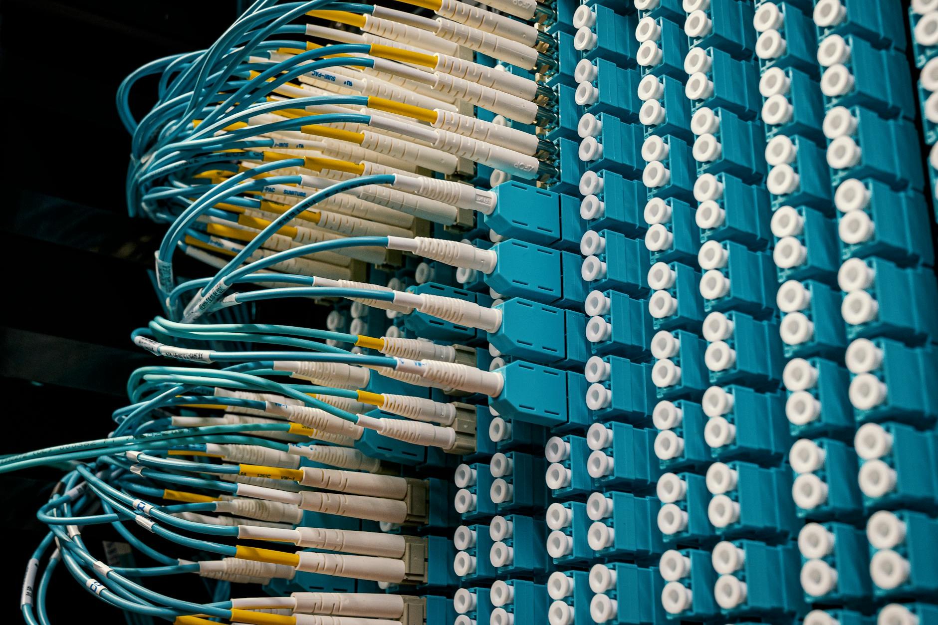 Economía dominicana Internet y Cable Sube SDE: Los Mina - El Farol al Día