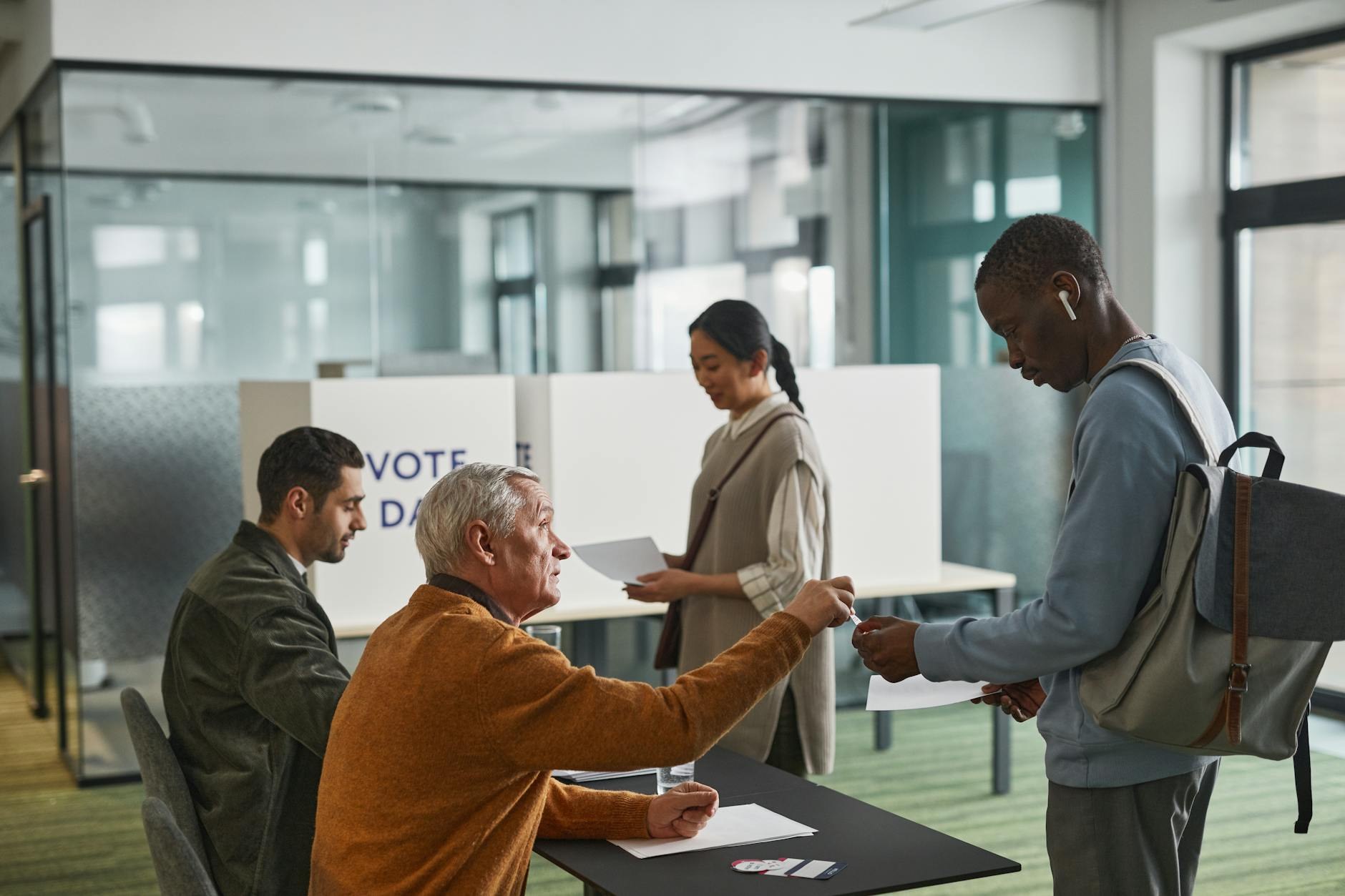 Noticias JCE se excede con encuestas: ¿SDE sin in Santo Domingo Este - El Farol al Día