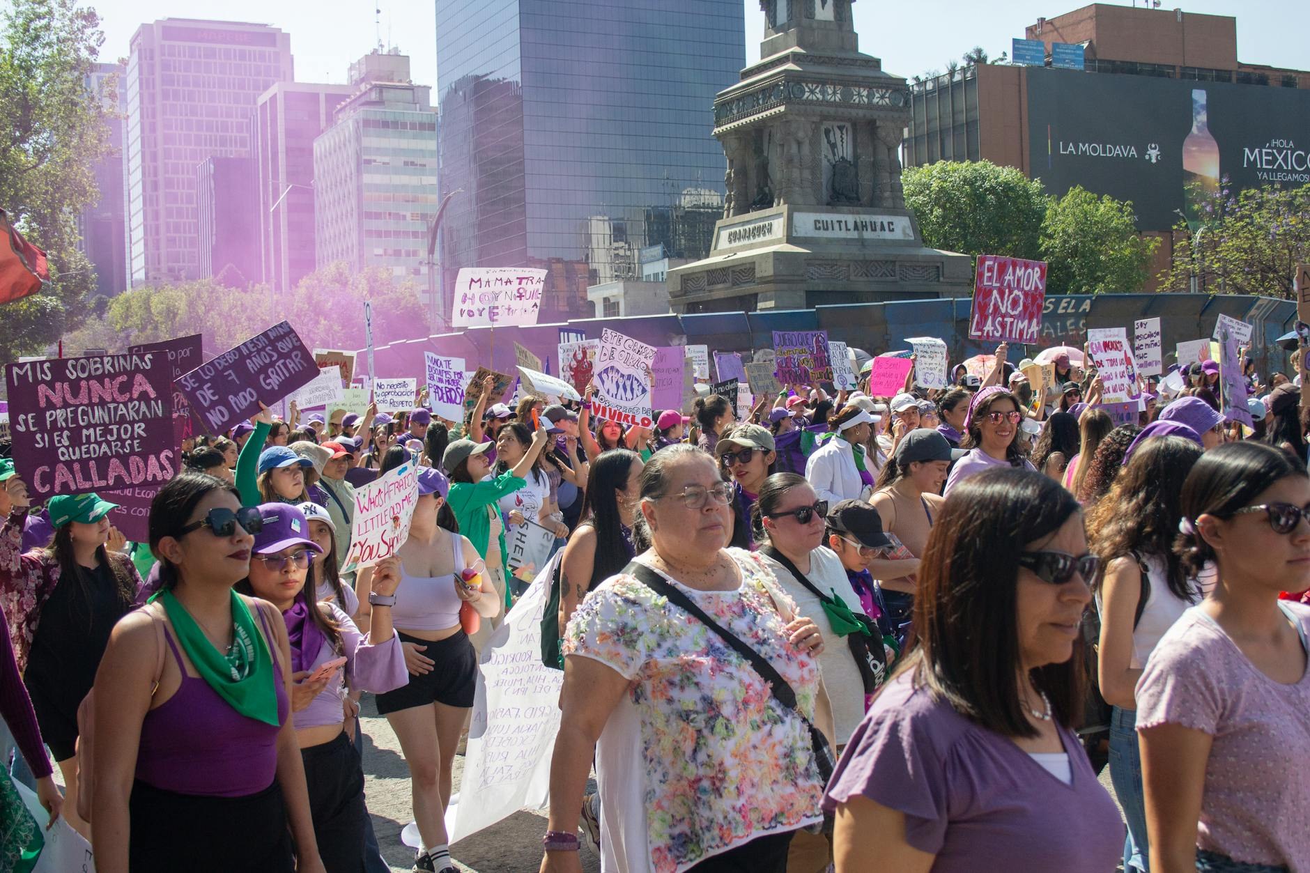 Noticias Trabajadoras SDE: Marcha en México Resue Santo Domingo Este - El Farol al Día
