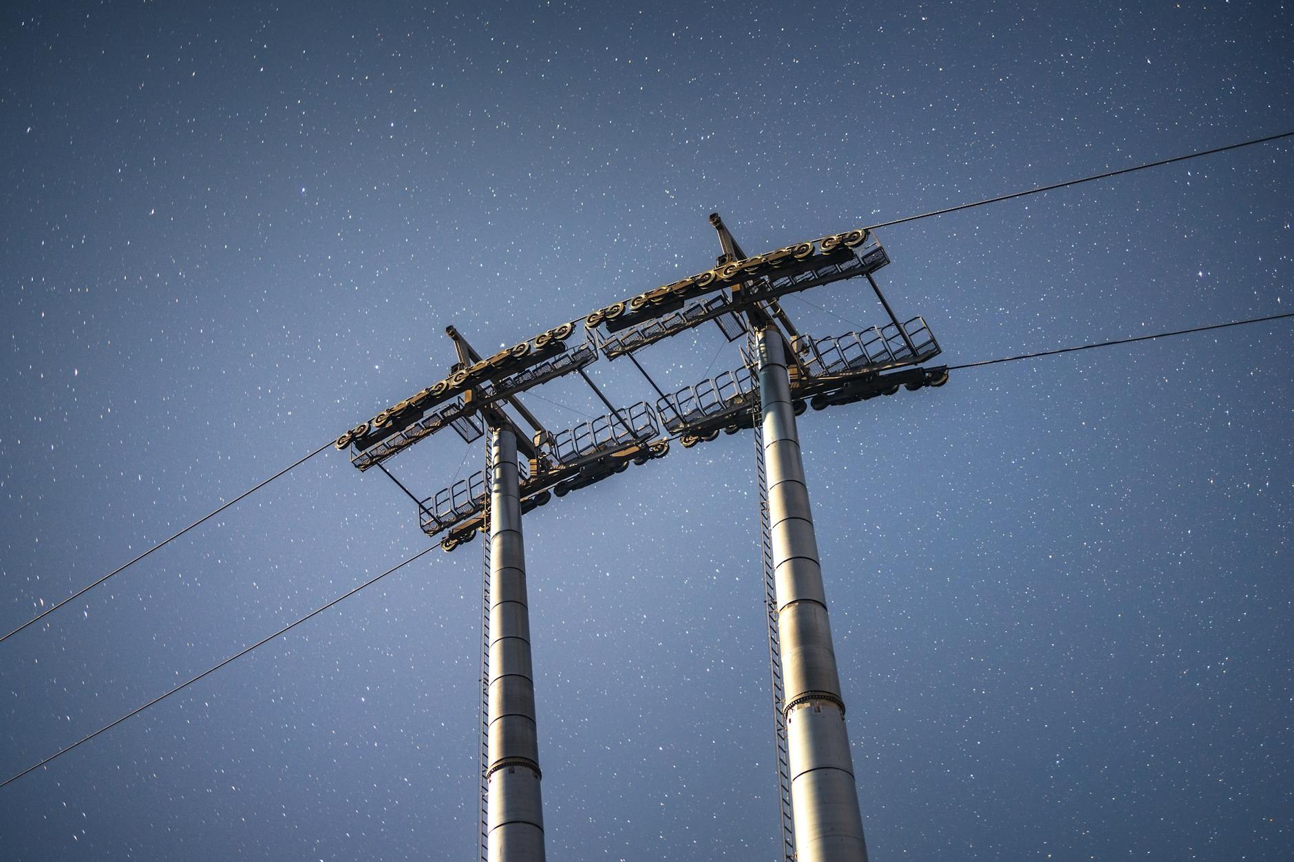 Noticias Rumor de AILA en SDE: ¿Robo de Cables Fa Santo Domingo Este - El Farol al Día