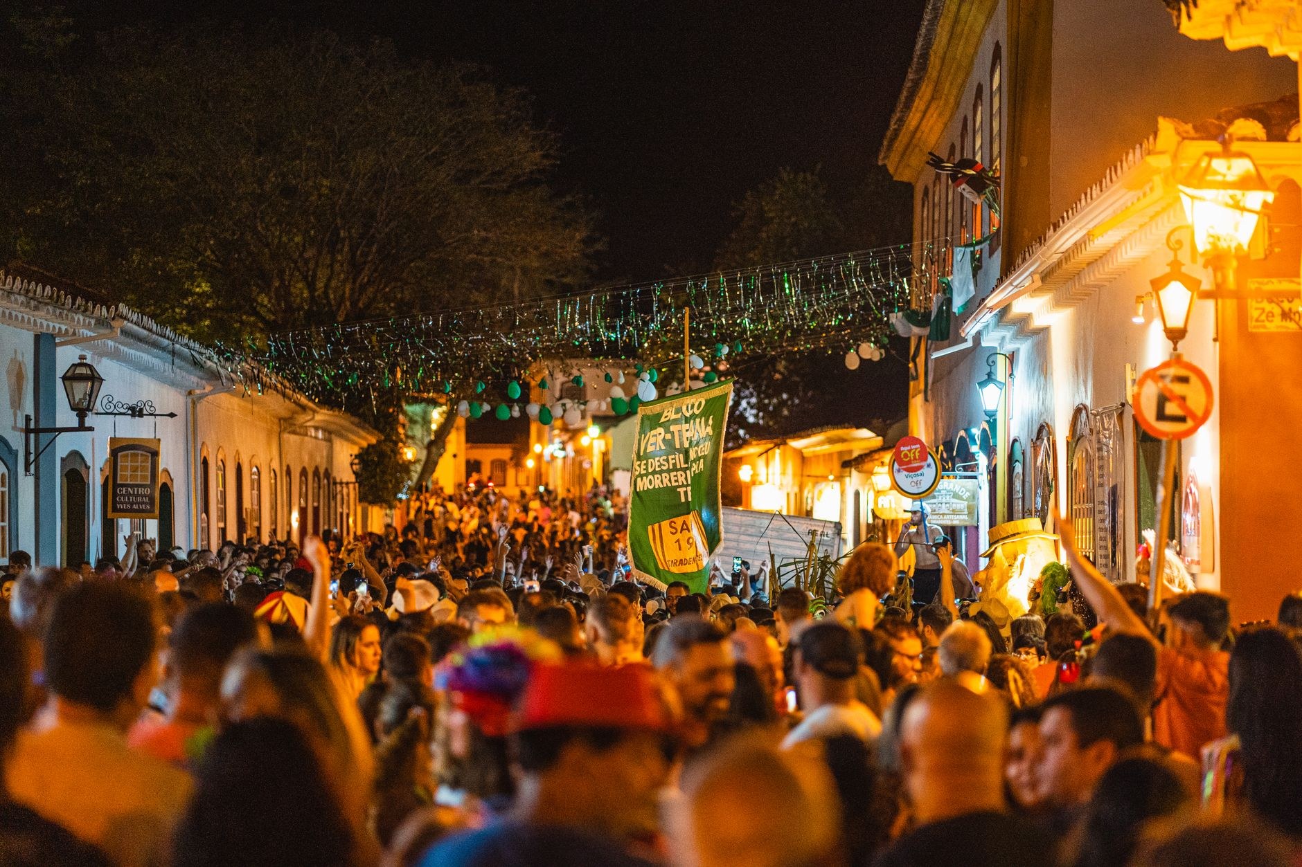 Internacional Mundial Norteamérica: ¿Los Mina pag Caribe - El Farol al Día