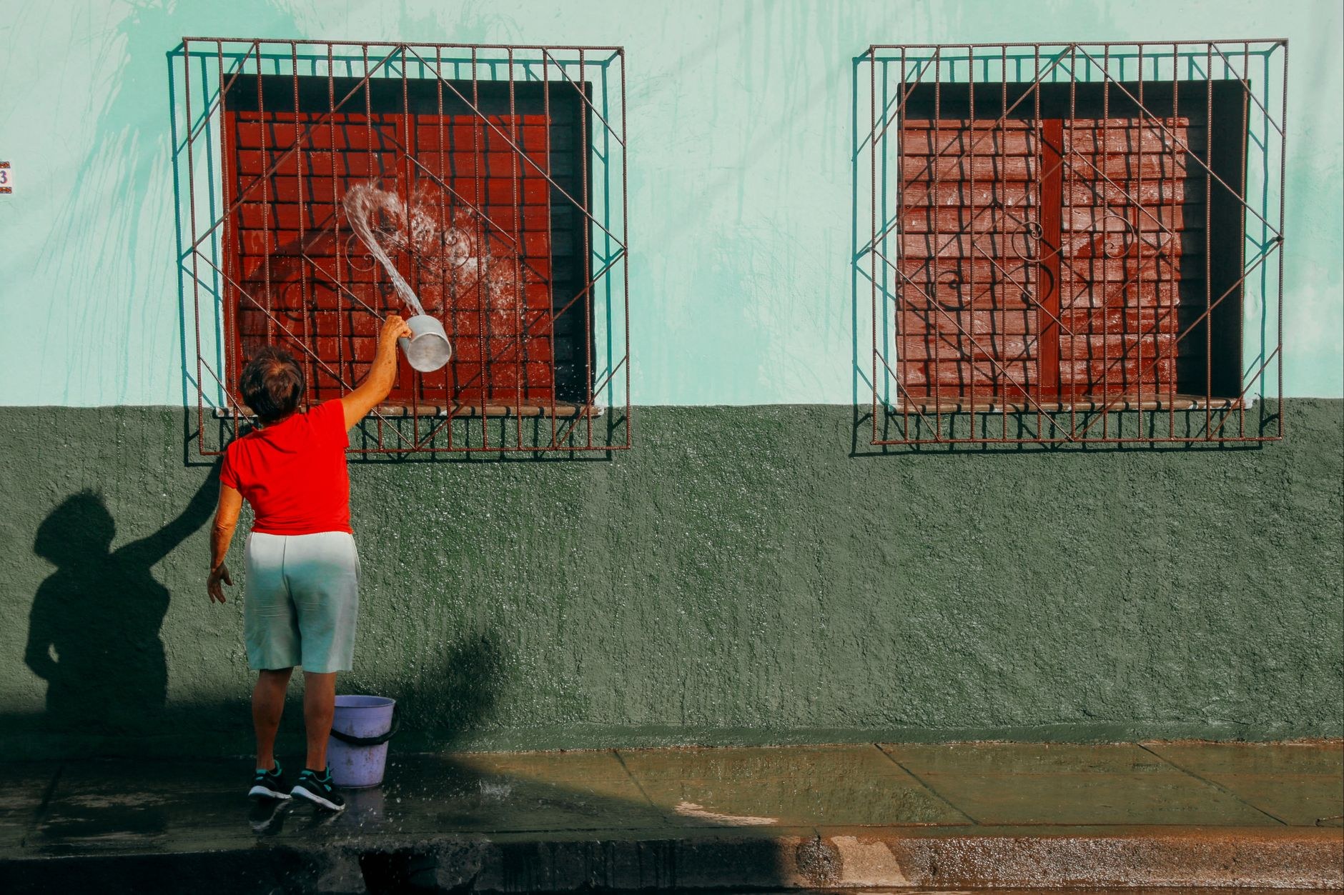 Noticias Racionamiento agua SDE: Los Mina en grit Santo Domingo Este - El Farol al Día