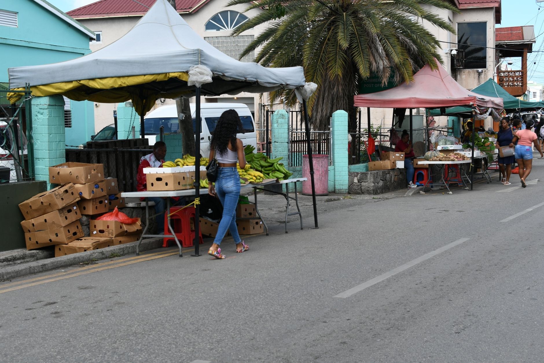 Economía dominicana Migrantes Retornados SDE: ¿Golpe o  - El Farol al Día