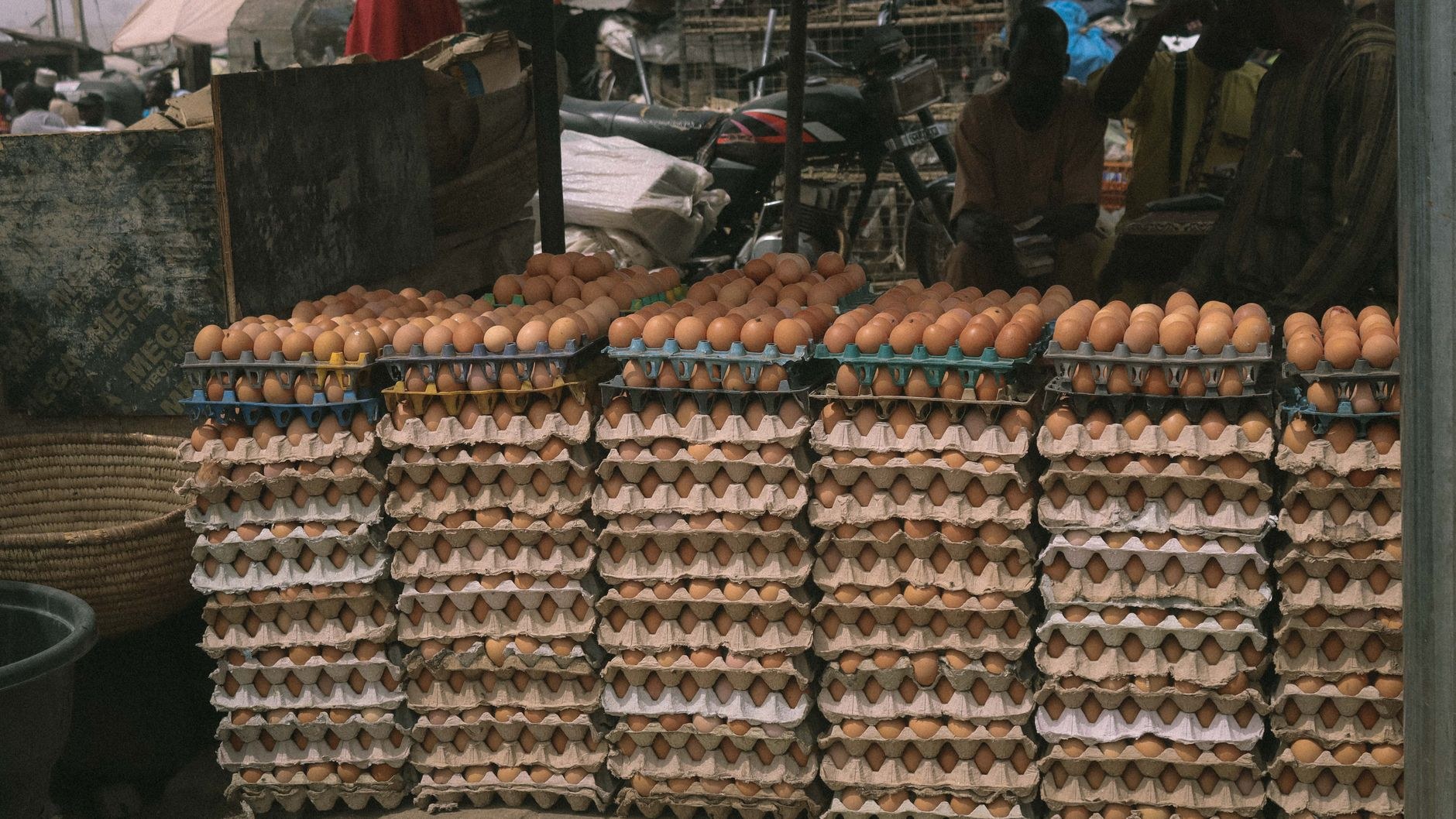 Economía dominicana Huevos por las Nubes SDE: ¿Los Mina - El Farol al Día
