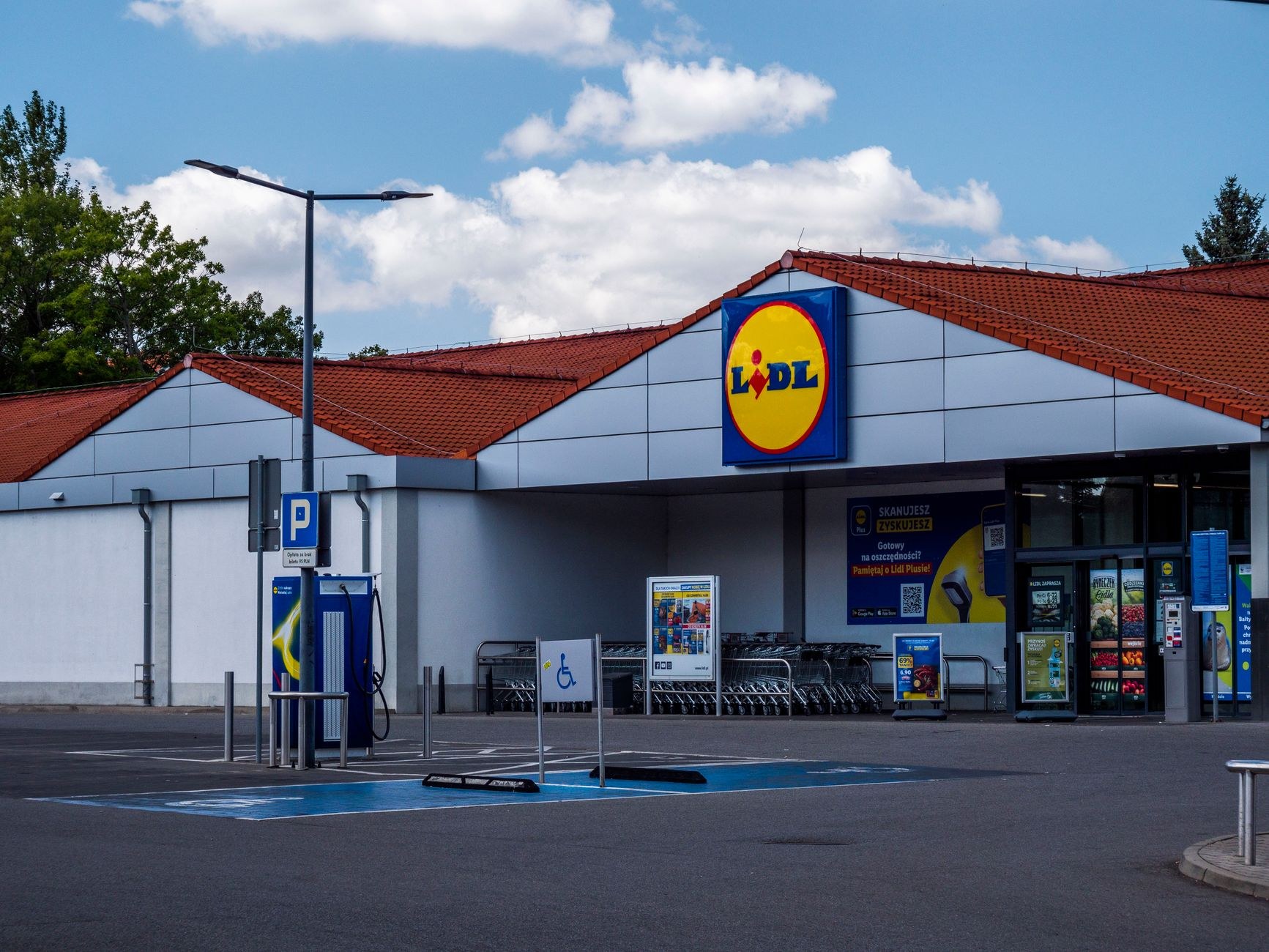 Economía dominicana Mega Supermercado Golpea Los Mina:  - El Farol al Día