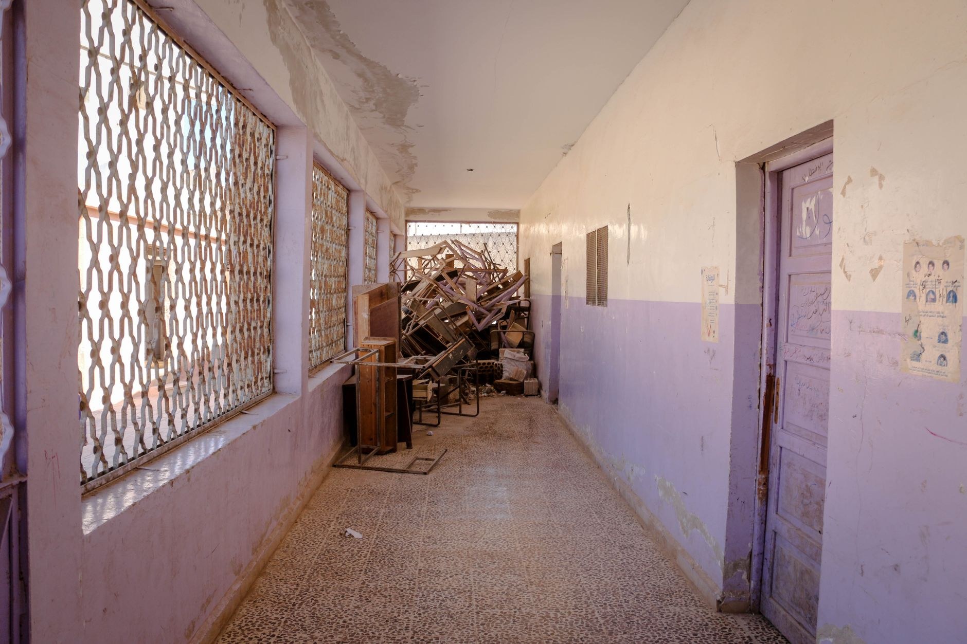 Noticias Escuelas SDE: ¿Falta de Fondos Deja Los  Santo Domingo Este - El Farol al Día