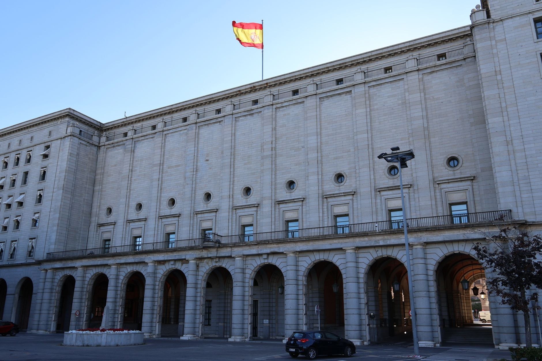 Internacional Crisis España: ¿Remesas SDE se seca Caribe - El Farol al Día
